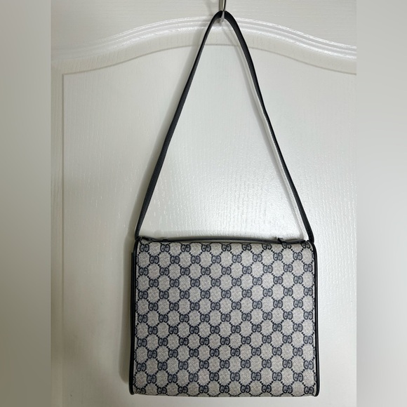Vintage Gucci Shoulder Bag - Picture 9 of 16